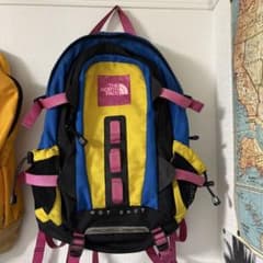 ノースフェイス ホットショット クレイジーパターン マルチカラー リュックのサムネイル