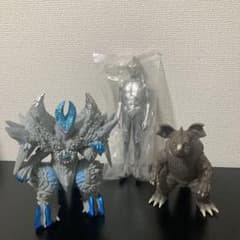 ウルトラマン 怪獣 フィギュア 3体セットのサムネイル