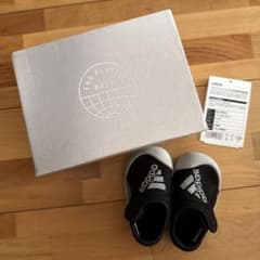adidas キッズ サンダル 12.0cmのサムネイル