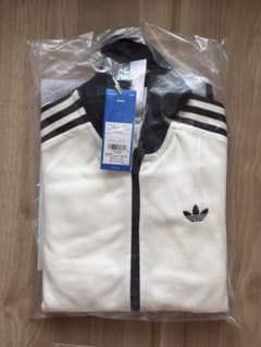新品　adidas ジャージ アディダス トラックジャケット ジャケットLのサムネイル
