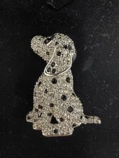 SWAROVSKI ダルメシアン ブローチ スワロフスキー - メルカリ