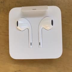 iPhone 純正イヤホン アップルのサムネイル