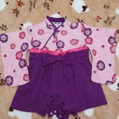 ゆん様専用　女の子用　袴　ロンパース60のサムネイル