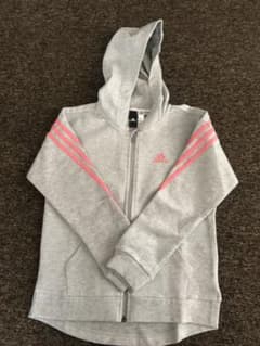 adidas アディダス パーカー　新品　150のサムネイル