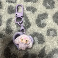 ヒツジ 着ぐるみ ハート キーホルダー パープルのサムネイル
