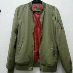 ma-1  Bershkaのサムネイル