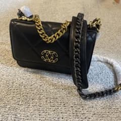 即日発送 ノベルティCHANEL ブラックレザー キルティングバッグ - メルカリ