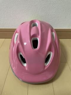 未使用に近い　子供用　ヘルメット　自転車用のサムネイル