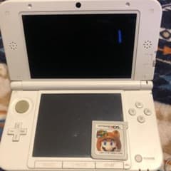 ニンテンドー3DS LL ピンク×ホワイトのサムネイル