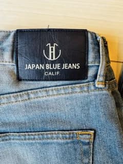 JAPAN BLUE JEANS テーパードデニムのサムネイル