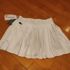 新品未使用 LACOSTE ホワイト プリーツスカート 38 - メルカリ