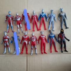 ウルトラマン フィギア 12体 ソフビ まとめ売り - メルカリ