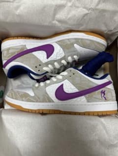 Rayssa Leal × Nike SB Dunk Low  26.5のサムネイル