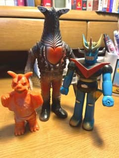 レトロソフビまとめ売り(チャンドラー、ペガッサ星人、グレートマジンガー) レトロソフビまとめ売り(チャンドラー、ペガッサ星人、グレート