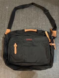 AIGLE ボディバッグ 黒 リュック 2ウェイのサムネイル