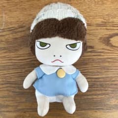奈良美智 おんなのこぬいぐるみのサムネイル