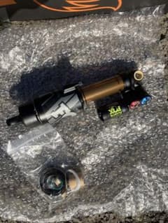 mtb リアサスペンション　FOX FLOAT X2のサムネイル