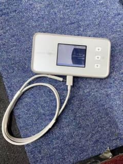 Speed Wi-Fi 5G X12 NAR03本体USB-Cケーブル付 動作品のサムネイル