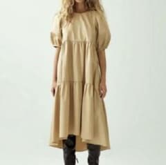 ZARA ティアード シャツワンピース ベージュのサムネイル