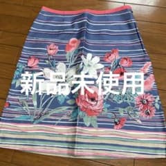 新品未使用　ローラアシュレイ 花柄 ストライプ フレアスカート　13号　LLのサムネイル