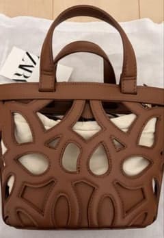 ZARA 新品未使用　札付き　カットワークミニトートバッグ　ブラウンのサムネイル