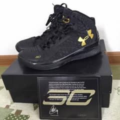curry one 27cm バスケットボールシューズのサムネイル