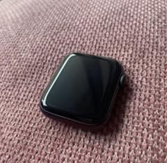 Apple Watch SE 44mmのサムネイル