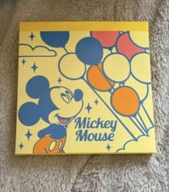 ミッキーマウス 大きめハンカチ 非売品のサムネイル