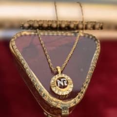 ☆NINA RICCI ヴィンテージ ネックレス ロゴモチーフ 刻印 蚤の市