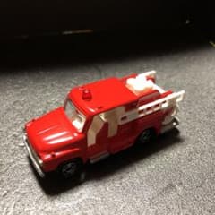 トミカ いすゞポンプ消防車のサムネイル