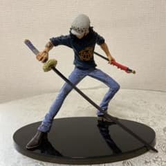 ワンピース  トラファルガー・ロー  フィギュアのサムネイル