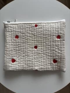 ハート刺繍　ヌビポーチのサムネイル