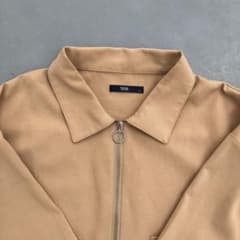 TESS ジップアップシャツ ベージュ Lサイズのサムネイル