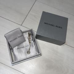 【正規品】箱保存袋付き MICHAEL KORS MKロゴ ネックレス ゴールドのサムネイル