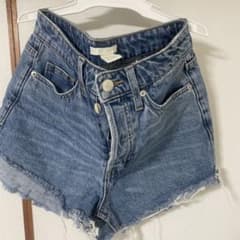 H&M デニムショートパンツのサムネイル