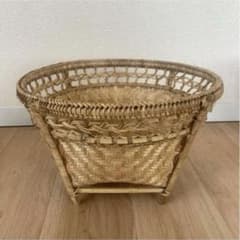 インド 脚付のカゴ かご 竹細工 伝統工芸 バスケット 古物 古道具 dosa インド 脚付のカゴ かご 竹細工 伝統工芸 バスケット 古物 古道具