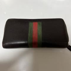 GUCCI財布のサムネイル