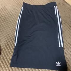 adidasタイトスカートＭサイズのサムネイル