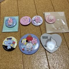 BT21 Pin Badge Set (7 pieces)