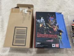 ガ*ン様 S.H.Figuarts 仮面ライダー パラドクス エグゼイド フィギ 