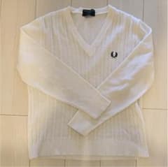 へけ太郎様、専用‼️フレッドペリー 白 Vネックセーター Sのサムネイル
