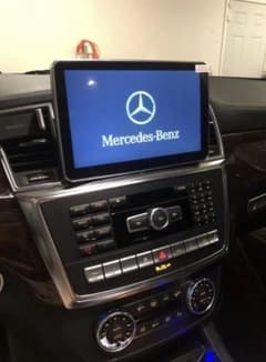 ベンツ　9インチ　ナビ モニターのサムネイル