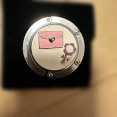 バッグハンガー ピンクレター 花モチーフのサムネイル