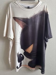 SHEIN 猫柄 オーバーサイズ Tシャツ 2XLのサムネイル