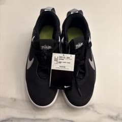 新品NIKE Team Hustle D 10 GS 23.5cmのサムネイル