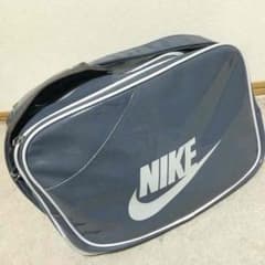 ナイキ エナメルバッグのサムネイル