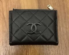 美品】CHANELキルティング 二つ折り財布 ブラック ノベルティー - メルカリ