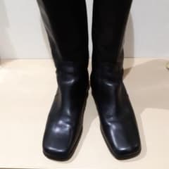ロングブーツ 本革　黒　23.5㎝ 3Eのサムネイル