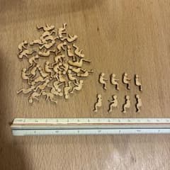 【建築模型】木製 人型　32体セット（小児）1/50のサムネイル