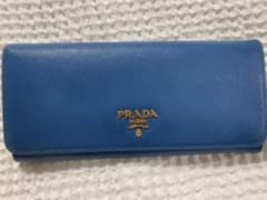 最終値下げ！PRADA プラダ 長財布のサムネイル
